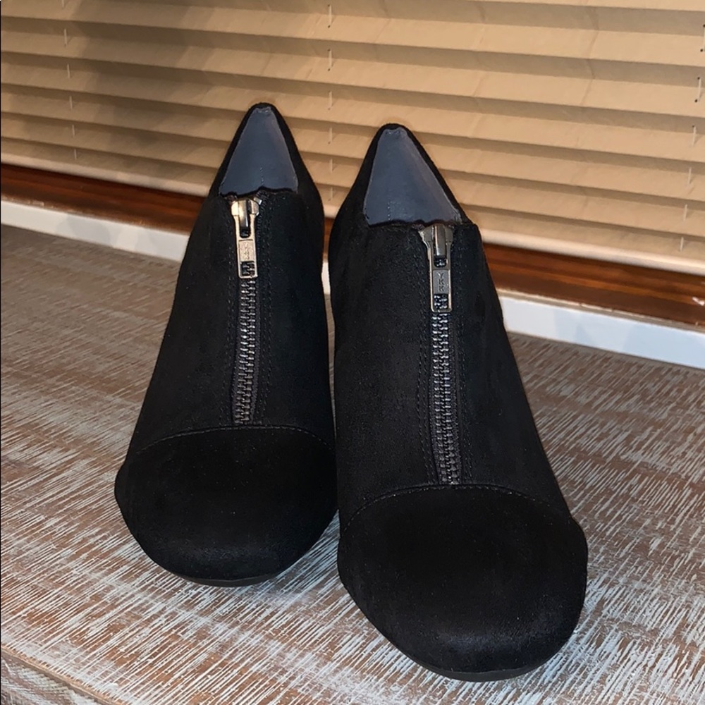 PEFECT BLACK SHOOTIE